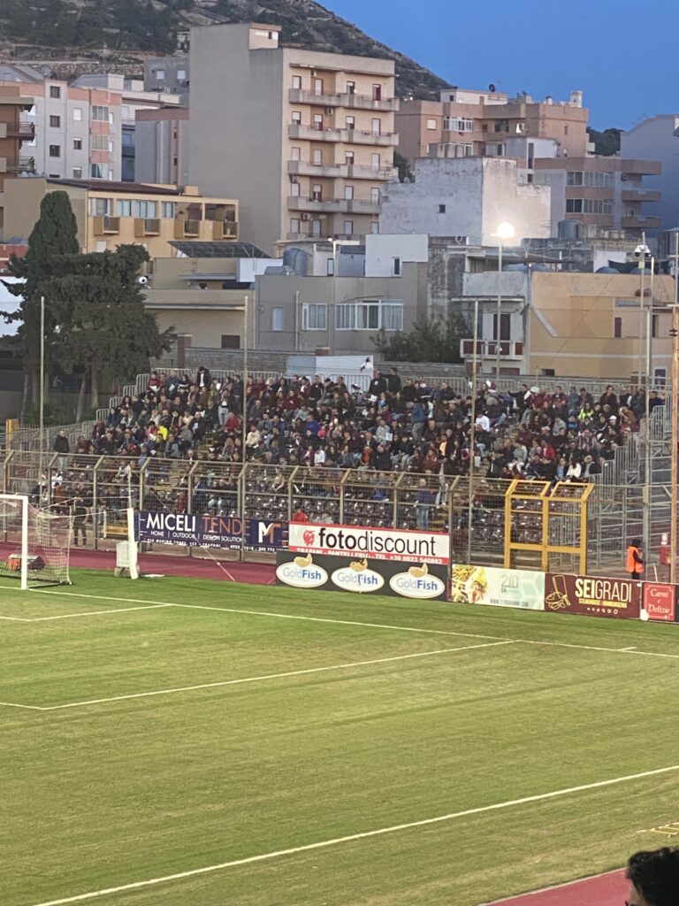 TRAPANI-SIRACUSA, GRANDE ENTUSIASMO AL PROVINCIALE 2 IMG 1340