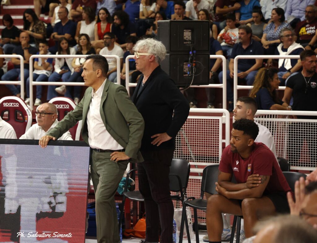 TRAPANI SHARK-F.BOLOGNA . EMOZIONI AL PALASHARK 2 19884467 4b38 4227 8241 aed0f25e330e