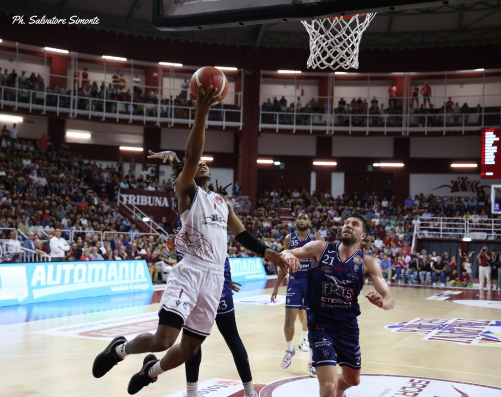 TRAPANI SHARK-F.BOLOGNA . EMOZIONI AL PALASHARK 4 450fa353 6fc2 43e5 acf1 d7626da335b3