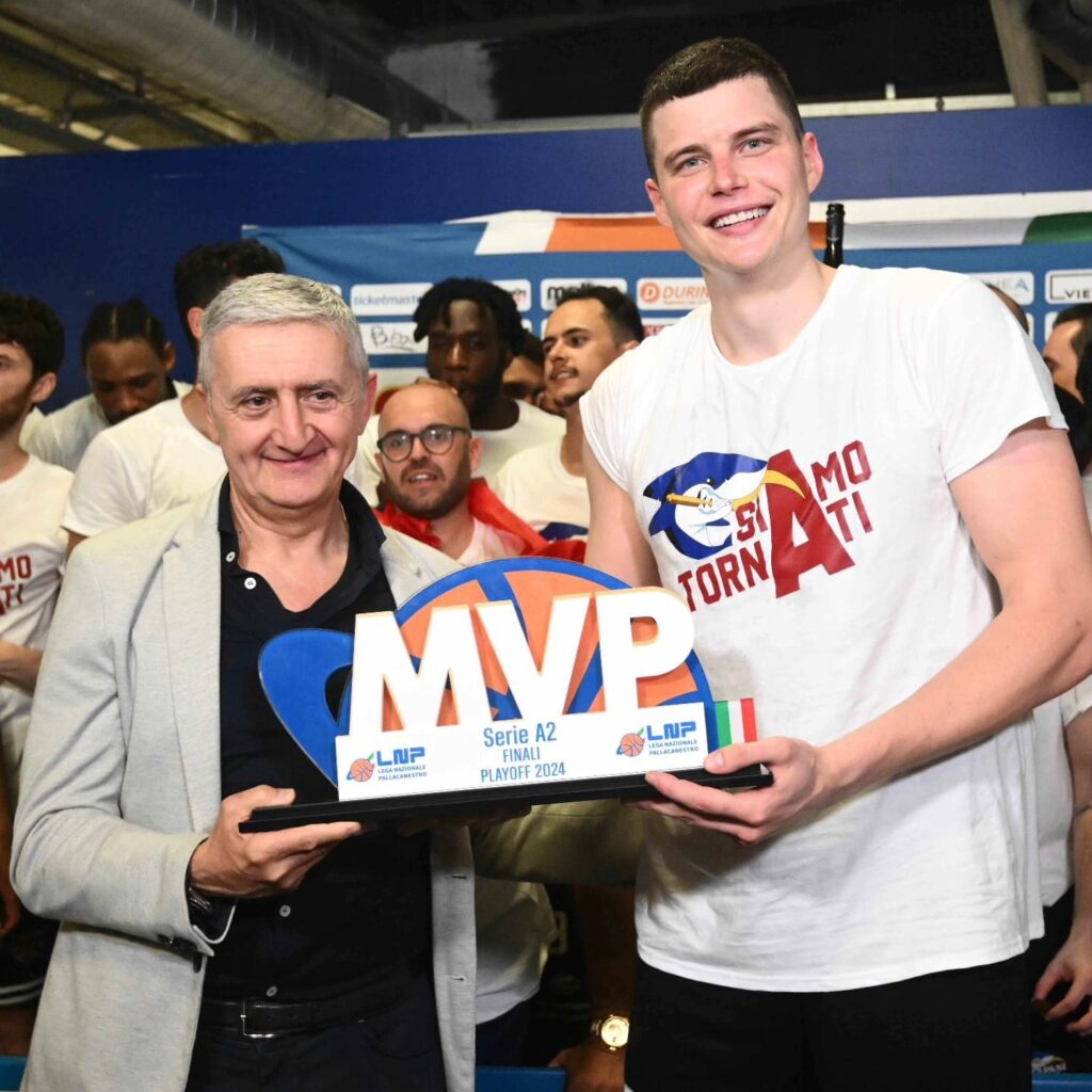 TRAPANI SHARK IN SERIE A, LA FOTOCRONACA DI UNA PROMOZIONE BELLISSIMA 3 IMG 2728
