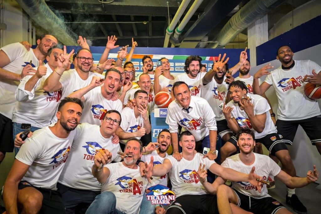 TRAPANI SHARK IN SERIE A, LA FOTOCRONACA DI UNA PROMOZIONE BELLISSIMA 8 IMG 2753